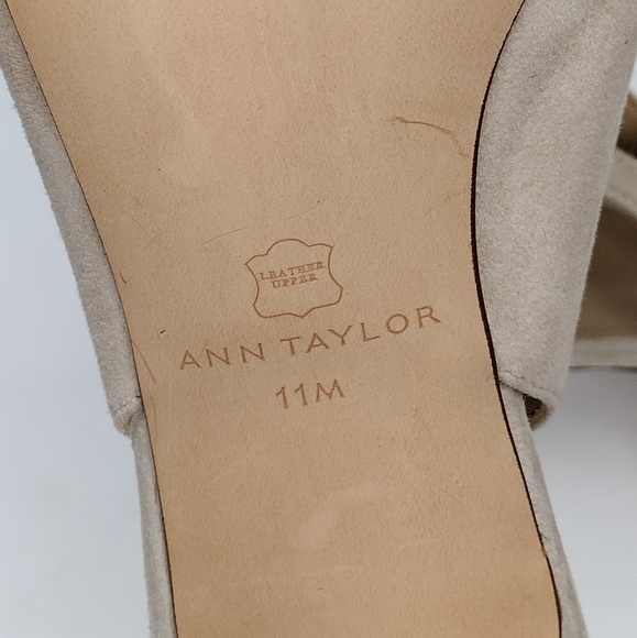 Ann Taylor Women's Nude Suede Strap Pointed Toe Dress Low Kitten Heels Size 11M - Picture 12 of 13